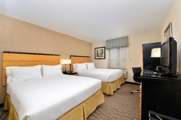Holiday Inn Express Kennedy Airport image 22